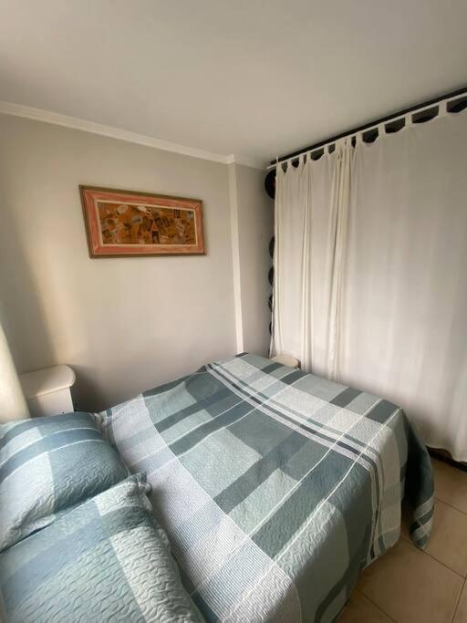 Inteiro Com Ar Condicionado *